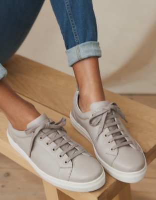 White company clearance trainers