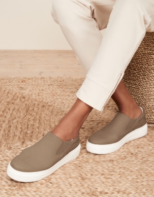 Leather Slip-On Flatform Sneakers