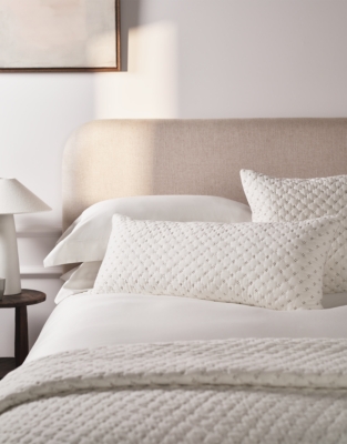 Lila Cushion