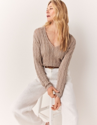 Linen Cable V-Neck Sweater