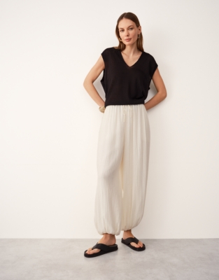 Linen Rich Deep V Extended Shoulder Tee