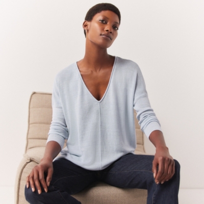 Linen Rich Rolled Edge V-Neck Sweater