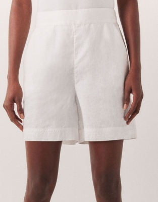 Linen Stitch Detail Shorts - White