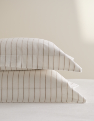 Logan Stripe Oxford Pillowcase – Single