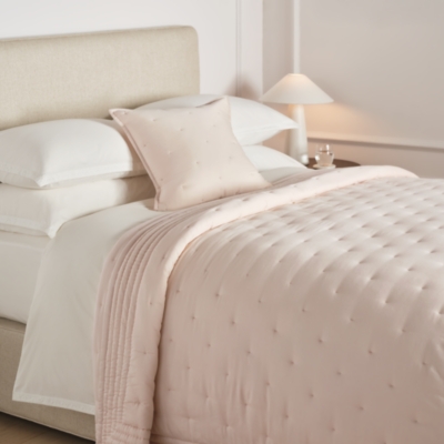 Lois Quilt & Cushion Collection