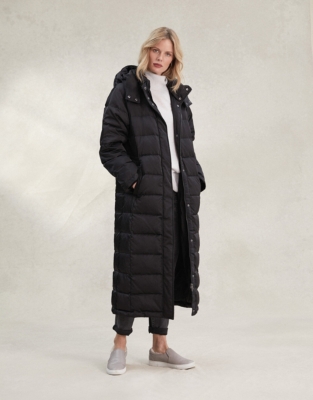 black puffa coats