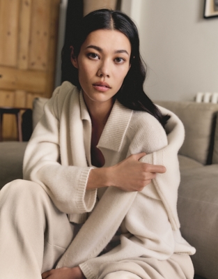 Luxury Cashmere Collared Jumper - Porcelain