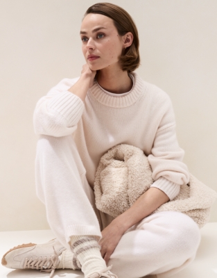 Luxury Cashmere Crew Neck Jumper