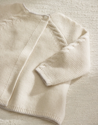 Luxury Cashmere Gift Set (0–6mths)