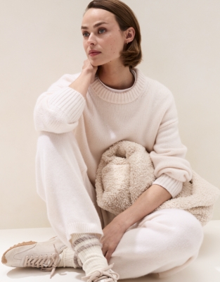 Luxury Cashmere Lounge Barrel Joggers