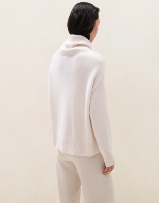 Luxury Cashmere Lounge Funnel Neck
