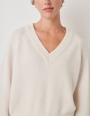 Luxury Cashmere V-Neck Jumper