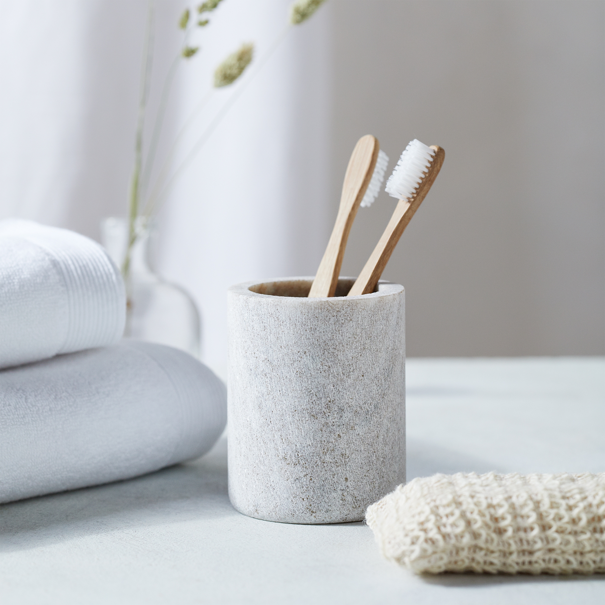 The White Company toothbrush holder