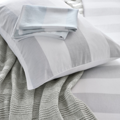 Maris Stripe Classic Pillowcase – Single