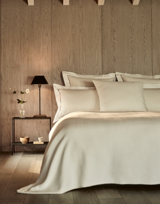 Mason Bedspread & Cushion Cover Collection