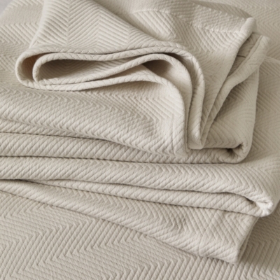 Mason Bedspread Mason Bedspread & Cushion Cover Bed Cover Collections The White Company UK
