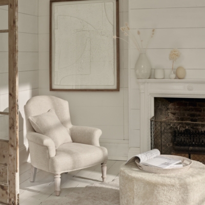 Matis Armchair