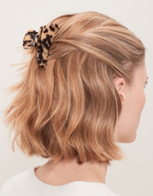 Medium Resin Hair Clip