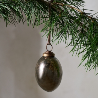 Mercury Oval Bauble – 5cm