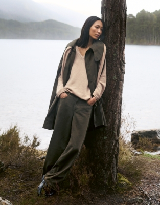 Merino Cashmere V Neck Boyfriend Jumper