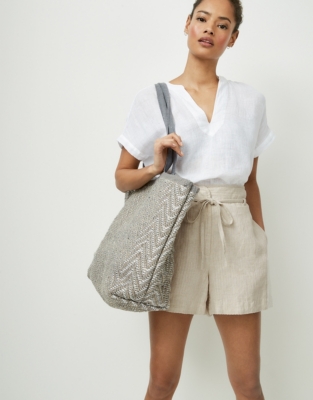 white company beach bag