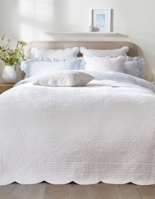 Milfield Scallop Edge Cushion