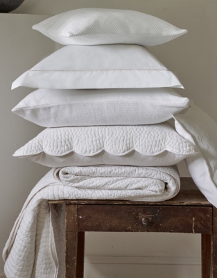 Milfield Scallop Edge Cushion