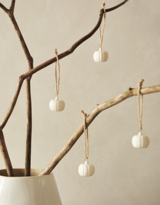 Mini Ceramic Pumpkin Decorations – Set of 6