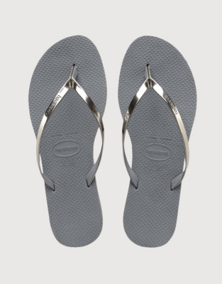 the iconic havaianas