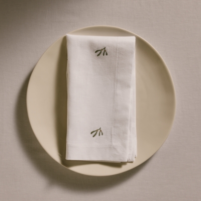 Mistletoe Embroidered Napkins – Set of 4