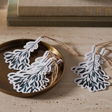 Mistletoe Tags – Set of 12