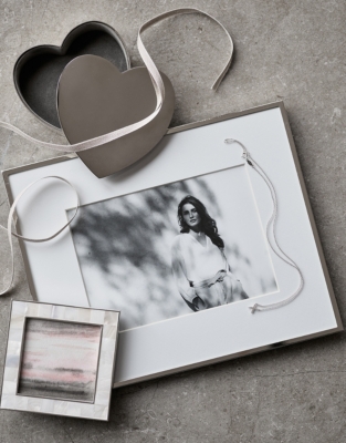 Mother of Pearl Photo Frame – 3x3”