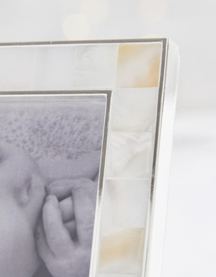 Mother of Pearl Photo Frame – 3x3”