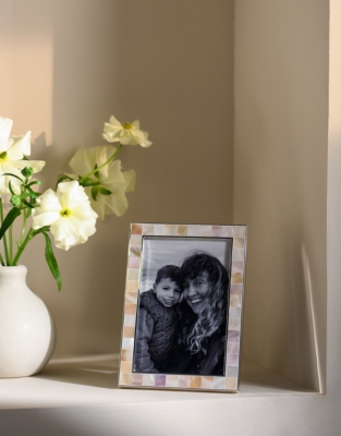 Mother of Pearl Photo Frame – 4x6”