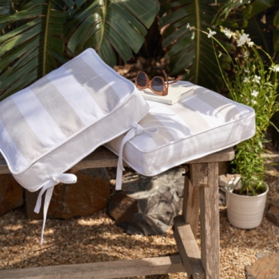 White outdoor deals chair cushion