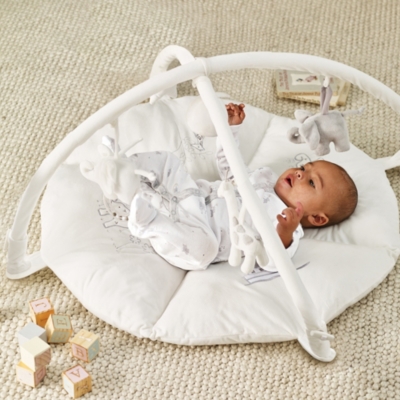 white company play gym