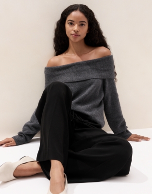 Off-Shoulder Jumper with Cotton