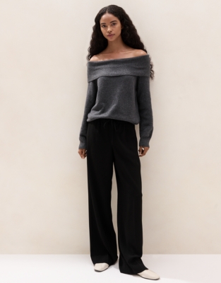 Off-Shoulder Jumper with Cotton