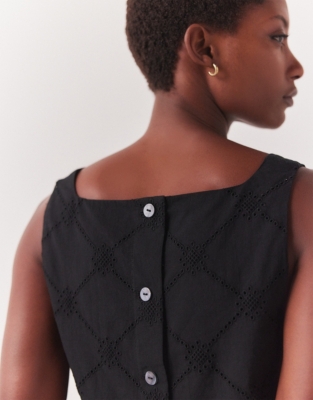 Organic Cotton Cropped Broderie Shell Top