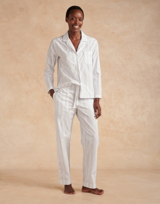 White company online pyjamas