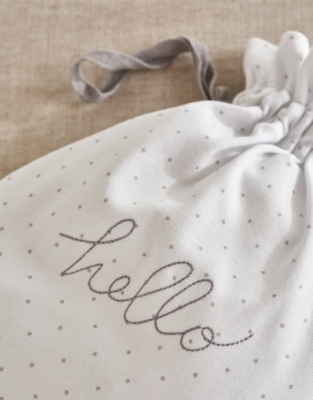 Organic Cotton Hello Baby Gift Set (0–6mths)