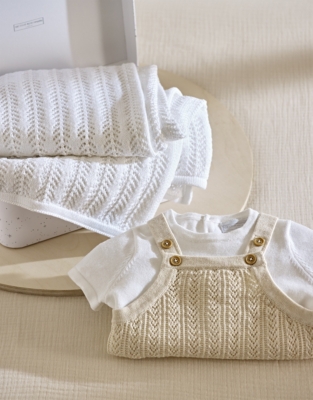 Organic Cotton Knitted Pointelle Gift Set (0–6mths)