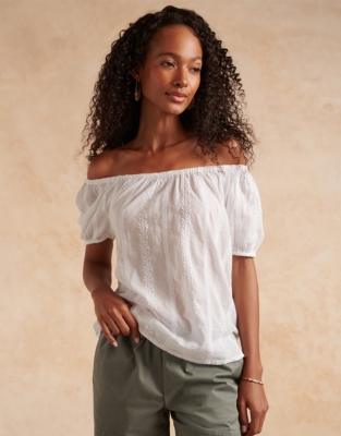 White cotton off the best sale shoulder top