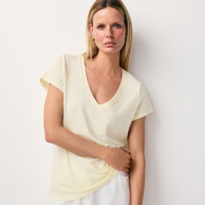 Organic Cotton Slub V-Neck T-Shirt
