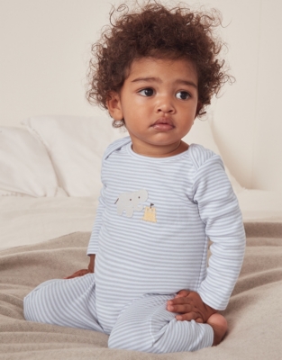 White company pyjamas discount baby