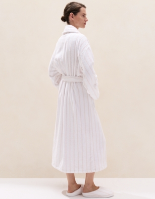 White/Cloud Pink