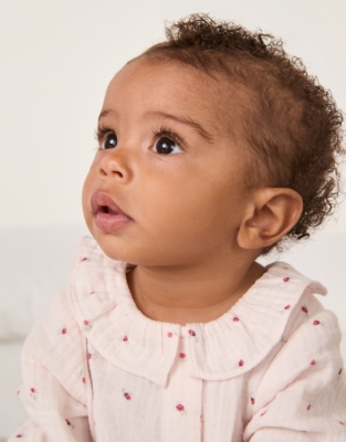 Organic Crinkle Cotton Ines Floral Frill Collar Sleepsuit (0–24mths)
