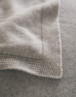 Grey Marl
