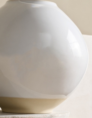 Parham Round Ceramic Vase – Large