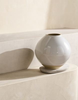 Parham Round Ceramic Vase – Large